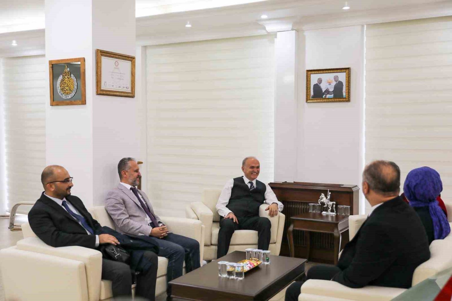 hayirsever-nursel-metinden-tibbi-cihaz-bagisi