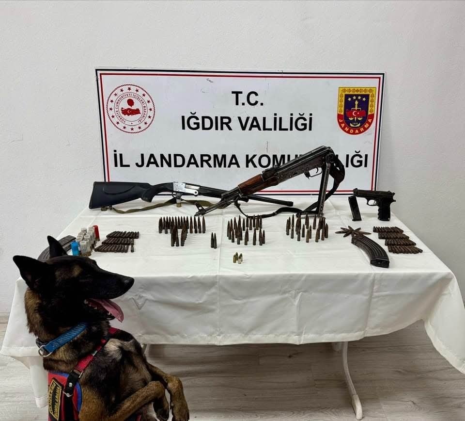 igdirda-jandarmadan-silah-kacakciligi-operasyonu