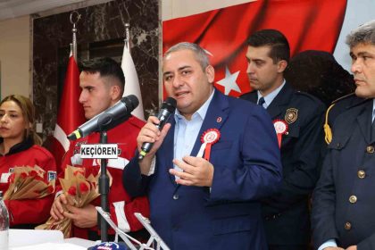 kecioren-belediyesinden-itfaiyeciler-haftasinda-huzurevi-sakinlerine-anlamli-ziyaret