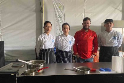 lise-ogrencileri-mutfaktaki-hunerlerini-sergiledi