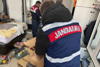 mitten-kisisel-verileri-casusluk-faaliyetiyle-yurt-disina-aktaran-sebekeye-operasyon-3-kisi-tutuklandi