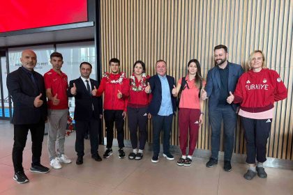 para-atletizm-milli-takimi-sporculari-yurda-dondu