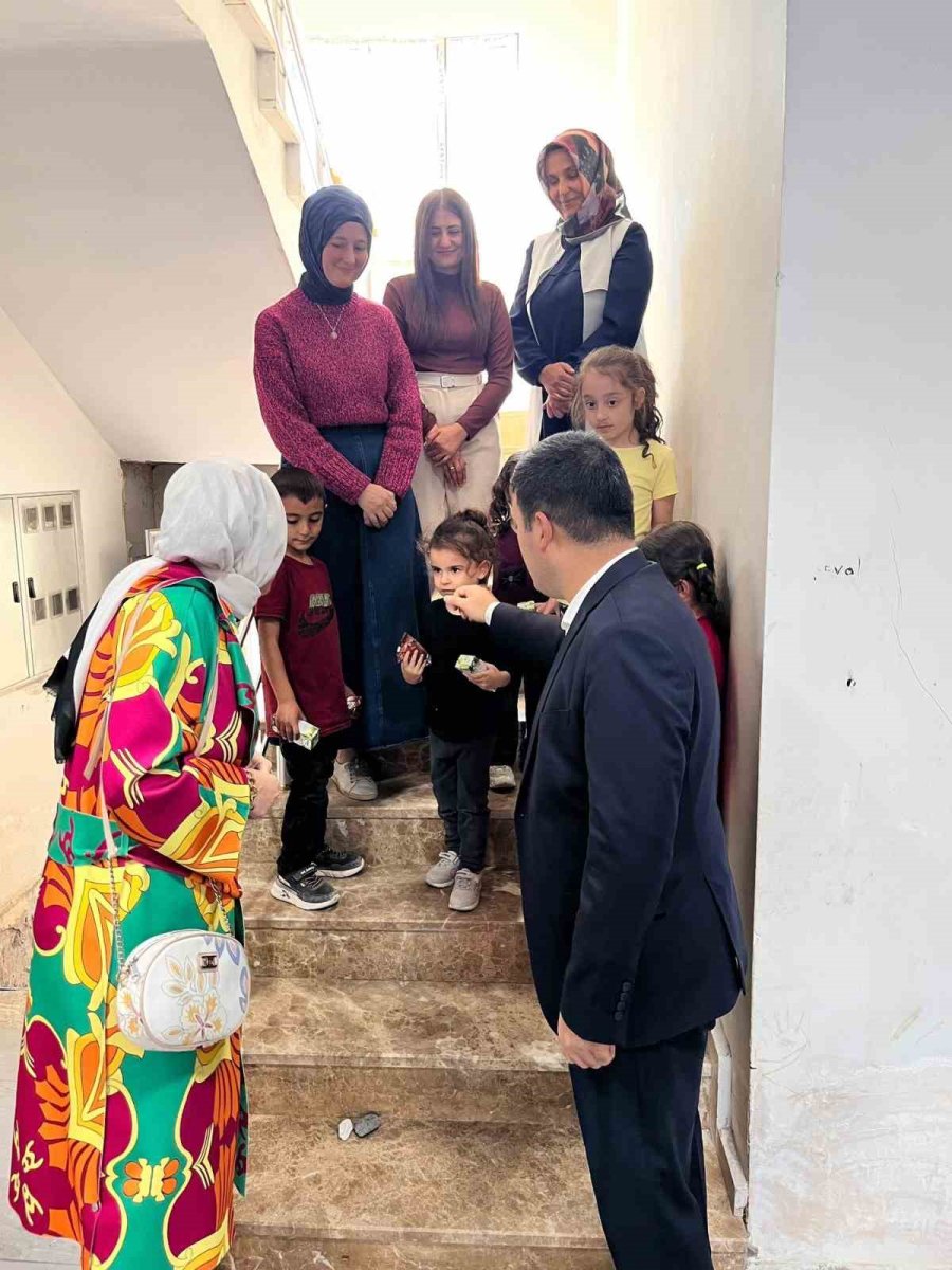 patnos-kaymakami-ve-esi-adem-evlerini-ziyaret-etti