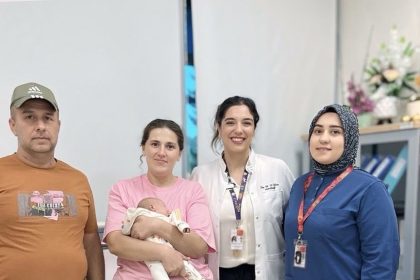 riskli-gebeligi-bulunan-anne-saglikli-sekilde-bebegini-dunyaya-getirdi