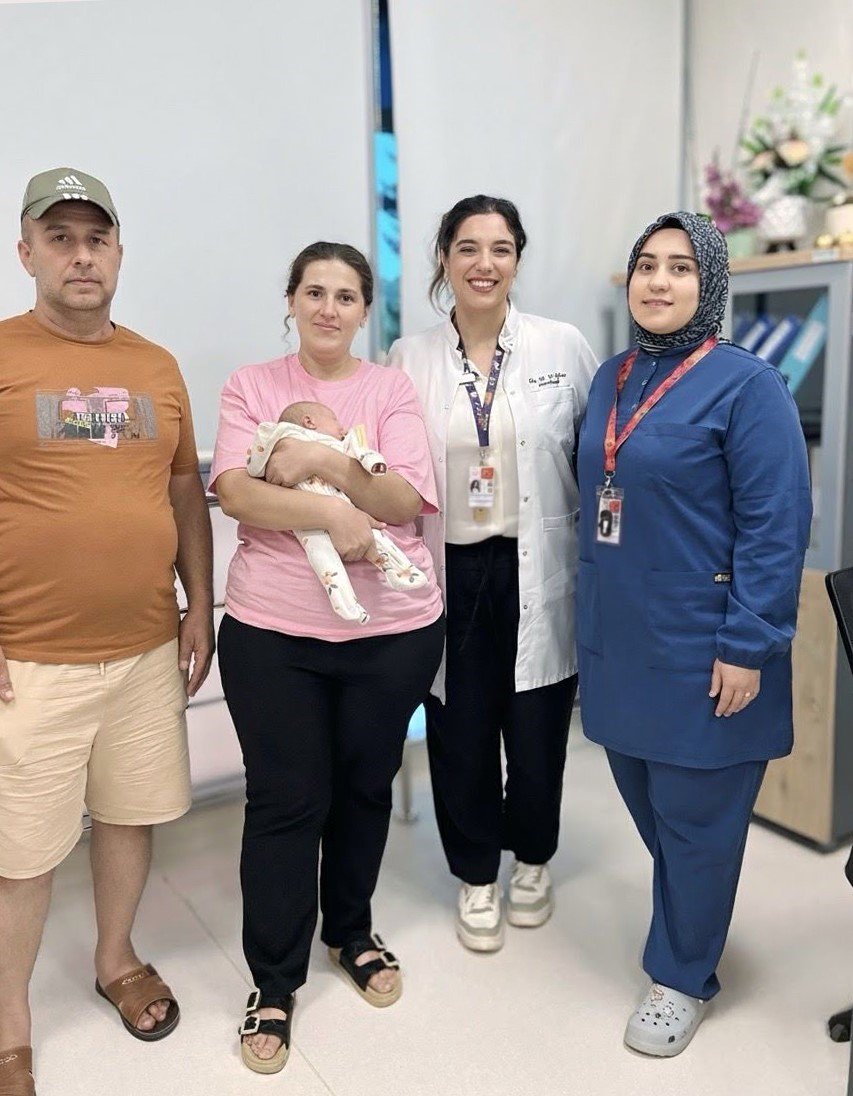 riskli-gebeligi-bulunan-anne-saglikli-sekilde-bebegini-dunyaya-getirdi