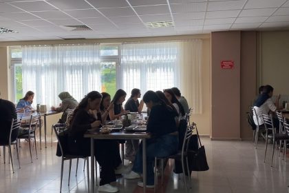 sdude-ogrenciler-yemekhane-fiyatlari-ve-ulasim-konularinda-sikayetci