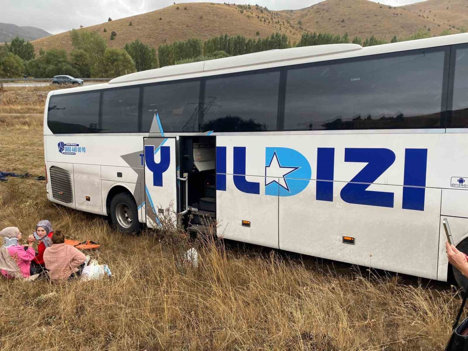 sivasta-otobus-kazasi-cok-sayida-yarali