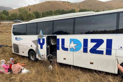 sivasta-otobus-kazasi-cok-sayida-yarali
