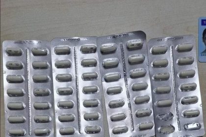 suphelilerden-uyusturucu-ve-tabanca-ele-gecirildi