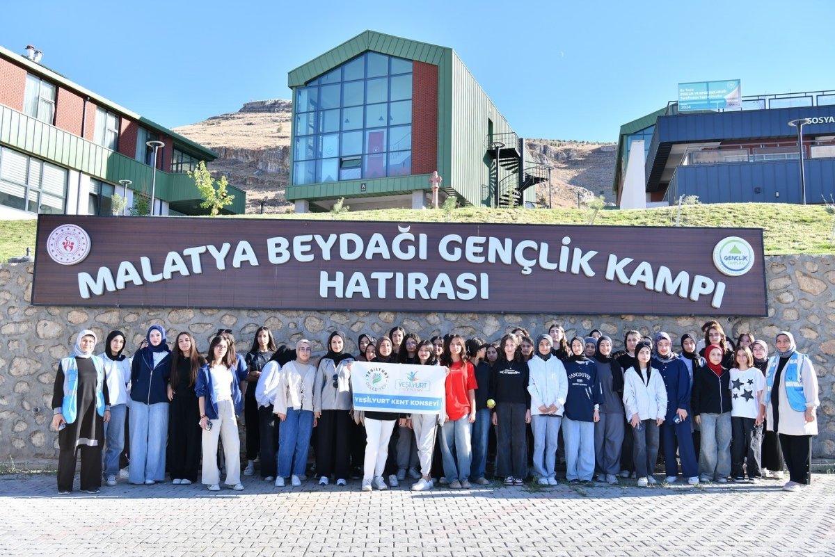 yesilyurt-kent-konseyinden-genclere-kamp-etkinligi