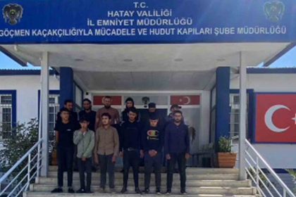 12-gocmeni-27-bin-tlye-tasirken-yakalanan-insan-taciri-tutuklandi