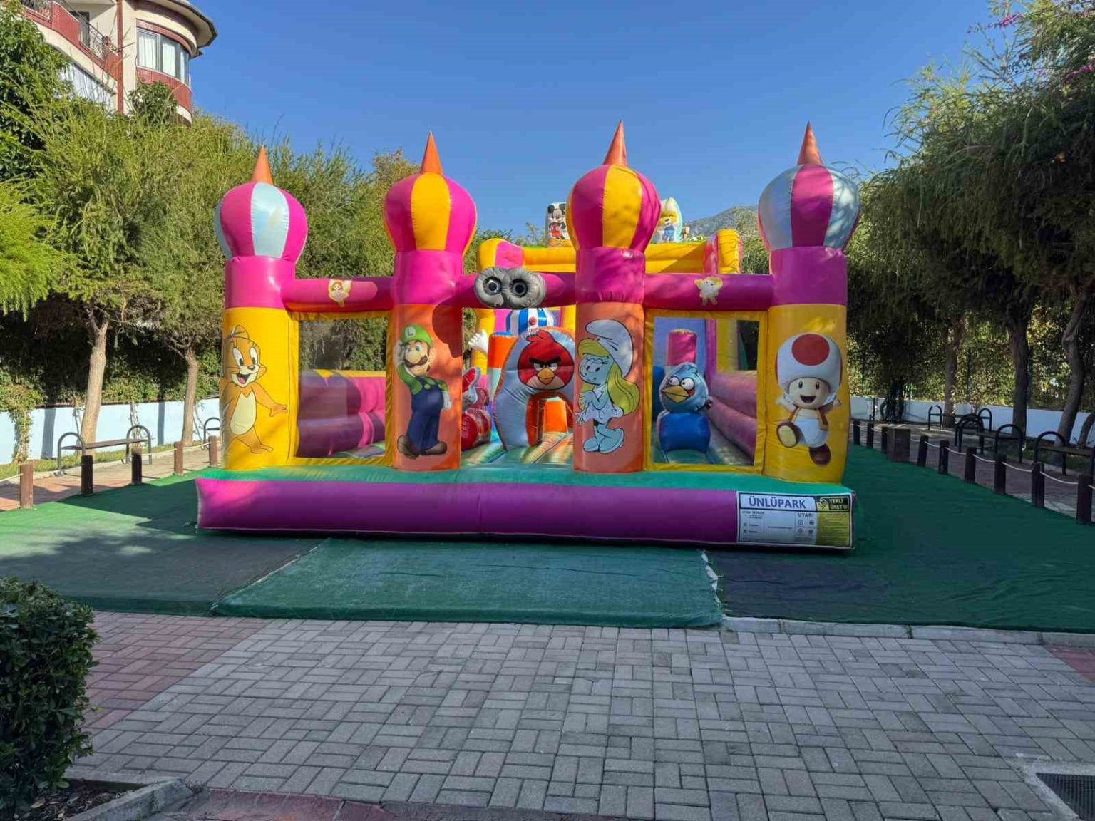 alanyada-balon-park-yenilenerek-hizmete-sunuldu