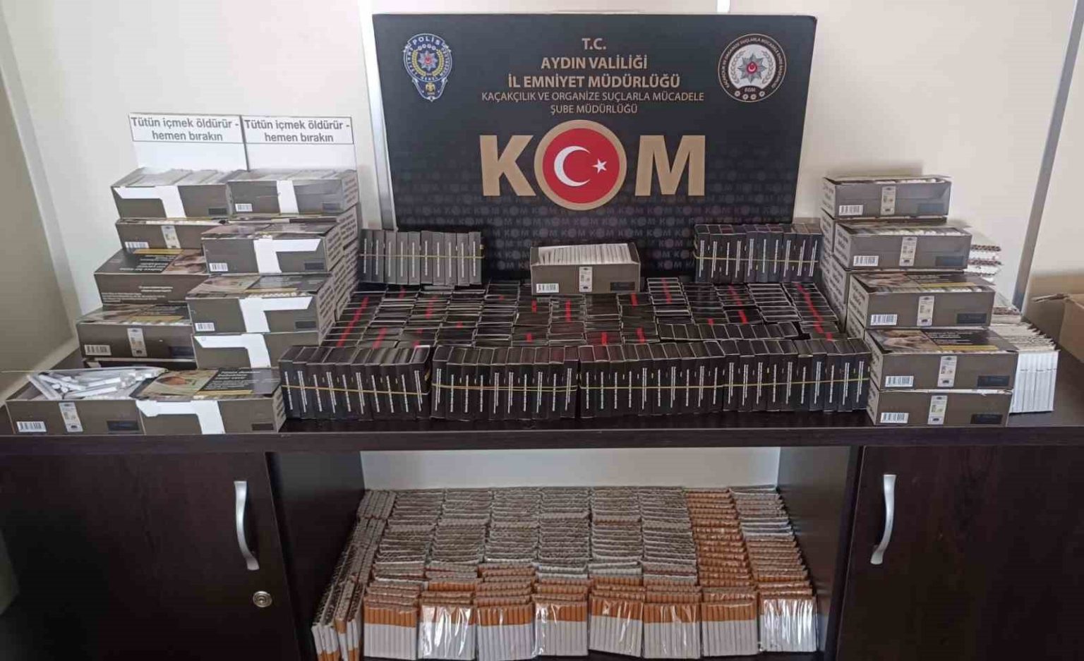 aydinda-kacak-tutun-ve-elektronik-sigara-operasyonu-6-gozalti