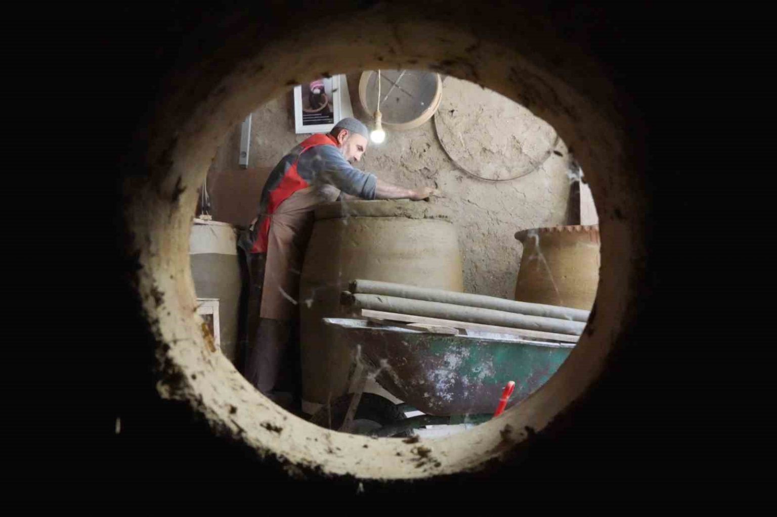 bayburtun-son-tandir-ustasi-feryat-ediyor-zanaatimiz-olmesin