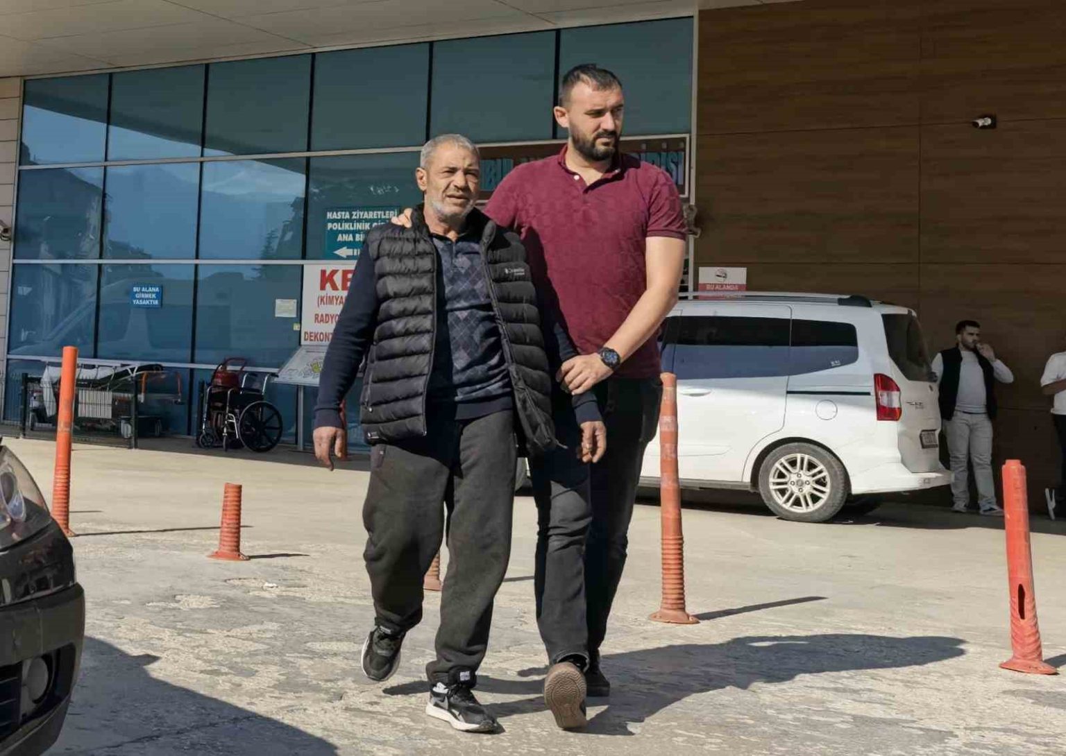 bursada-uyusturucu-taciri-kiskivrak-yakalandi