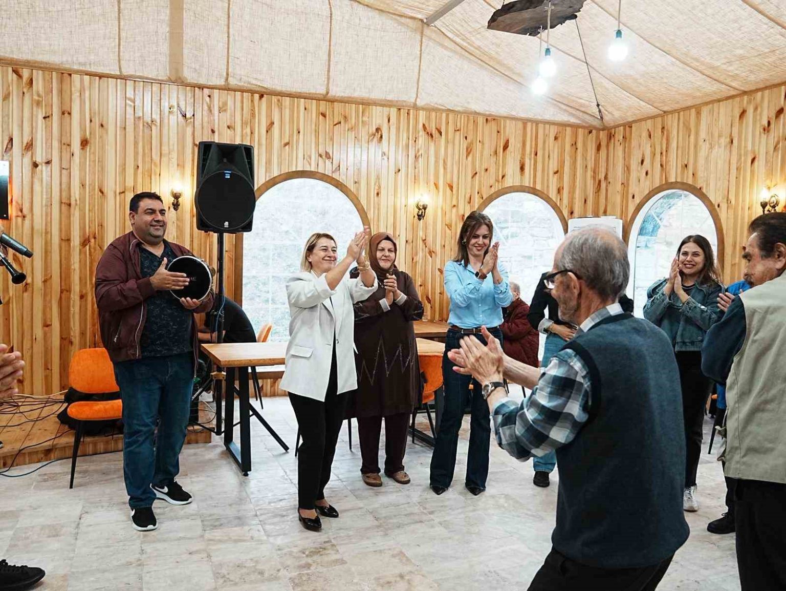 dunya-yaslilar-gununde-yasimiz-hep-18-etkinligi