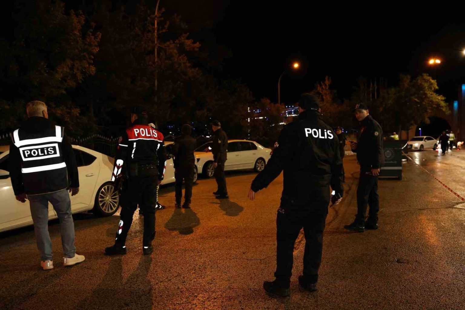 erzurumda-polis-saha-uygulamalarina-hiz-verdi