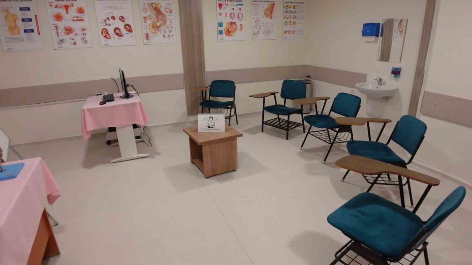 firat-universitesi-hastanesinde-gebe-okulu-hizmete-acildi