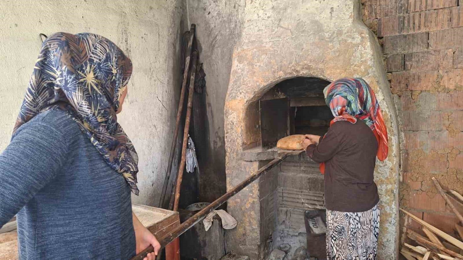 gazzeye-destek-icin-kadinlar-ekmek-firininin-basina-gecti