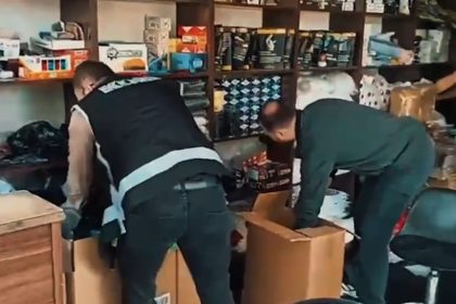 igdirda-kacak-sigara-operasyonu-cok-sayida-kacak-urun-ele-gecirildi