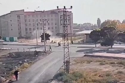 igdirda-otomobil-ile-motosiklet-carpisti-3-yarali