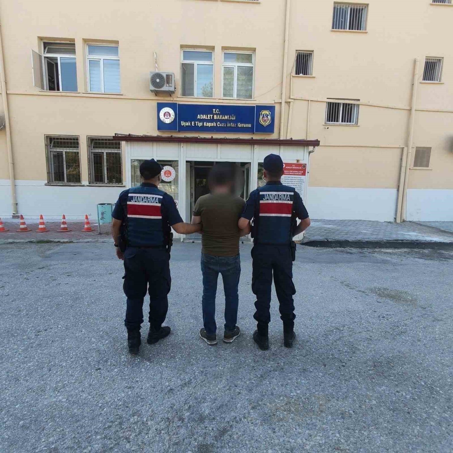 jandarmadan-aranan-sahislara-yonelik-operasyon-11-kisi-cezaevine-teslim-edildi