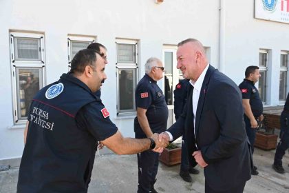 karabati-kahraman-itfaiyecilerimizin-her-zaman-yanindayiz