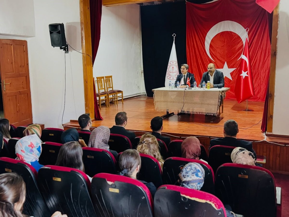 kemaliyede-egitim-ogretim-yili-istisare-toplantisi-yapildi
