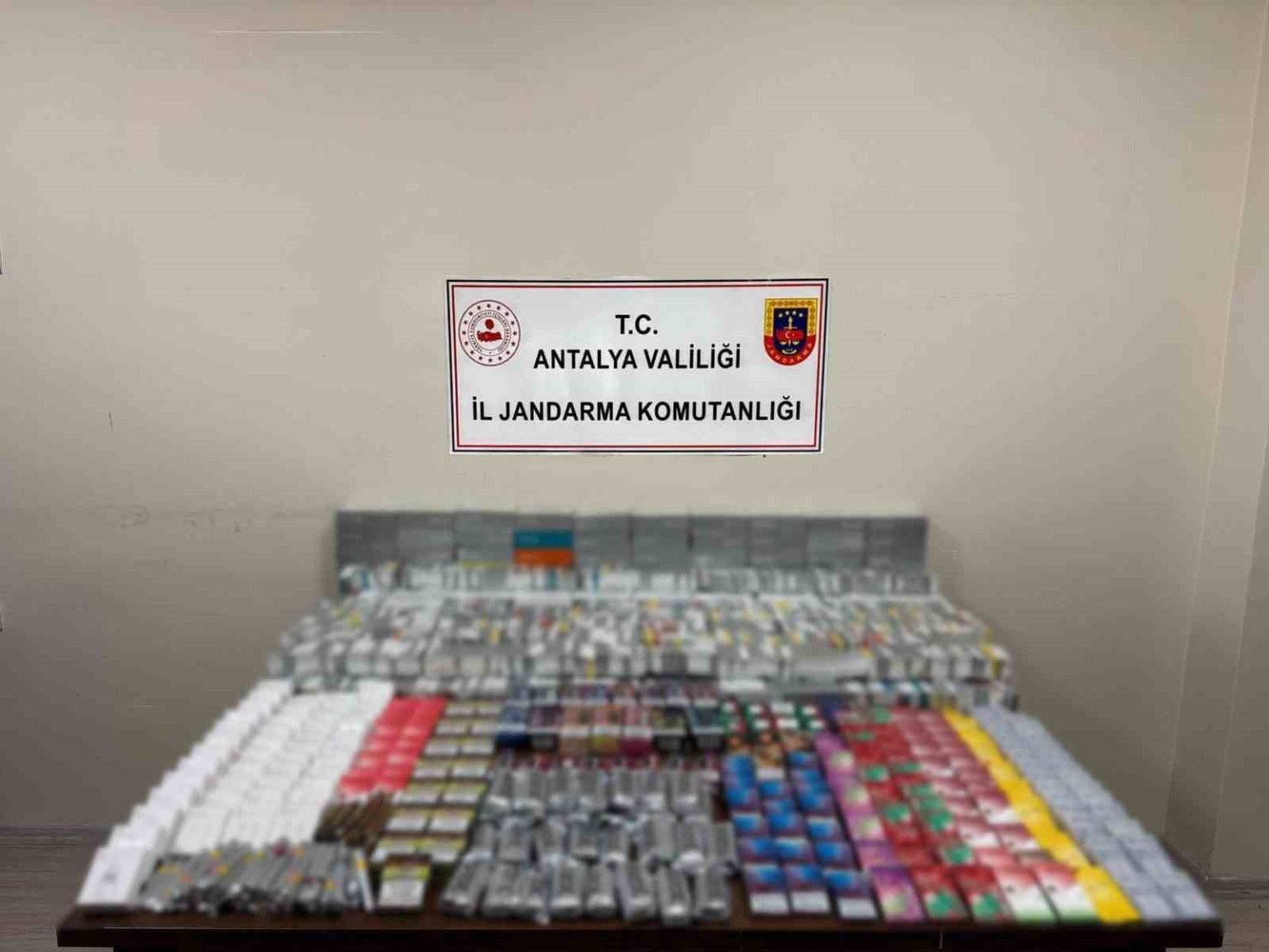 kemerde-kacak-sigara-operasyonu