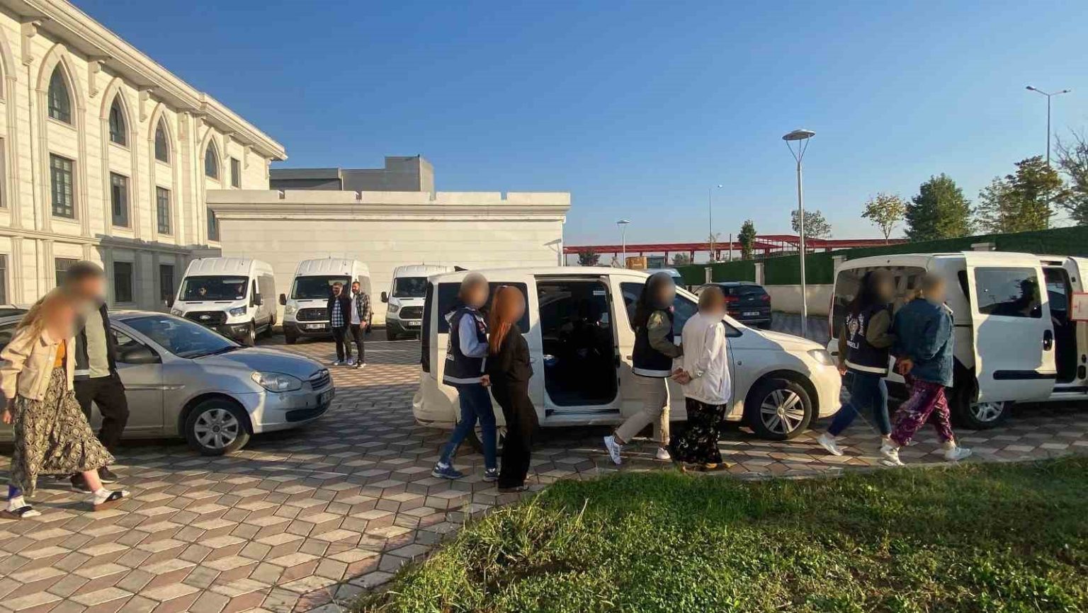 kocaelide-hirsizlik-operasyonu-860-bin-liralik-ziynet-esyasi-calmislar
