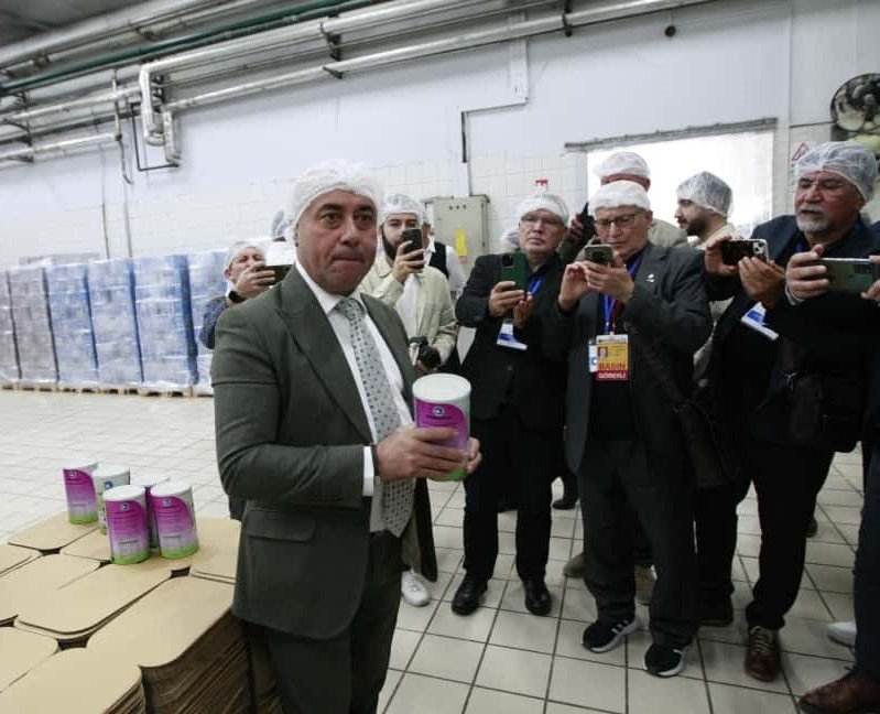 marmarabirlik-vites-buyuttu-kozmetik-ve-cikolata-sektorune-de-giriyor
