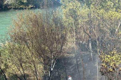 mersinde-bahce-yangini-buyumeden-sonduruldu