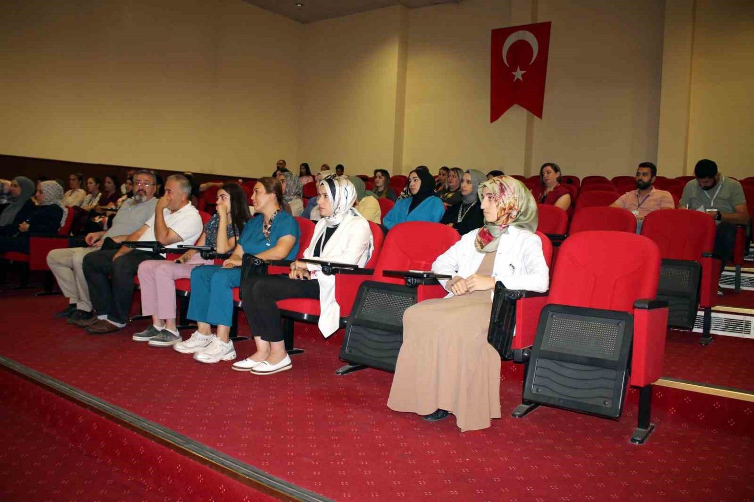 midyat-devlet-hastanesinde-personele-egitim-programi-duzenlendi