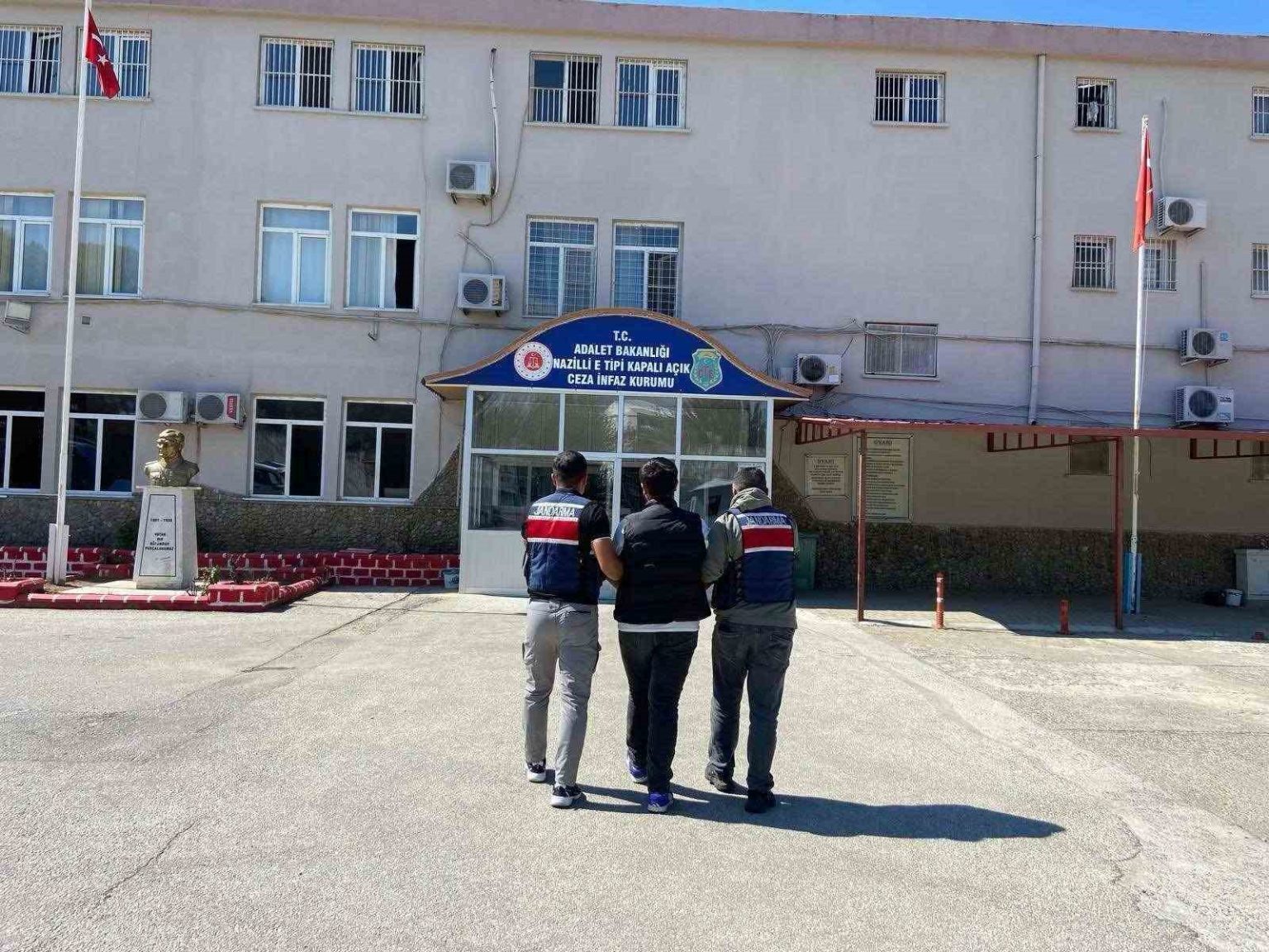 nazillide-uyusturucu-operasyonu