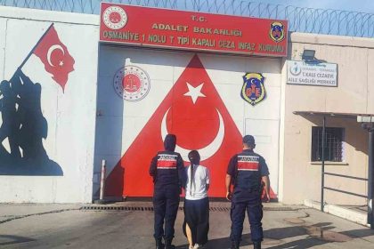 osmaniyede-aranan-sahis-muayene-icin-gittigi-hastanede-yakalandi