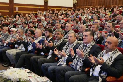 pendikten-gazzeye-gonul-koprusu-esnaf-bir-gunluk-belediye-3-gunluk-sosyal-tesis-gelirini-gazzeye-bagislayacak