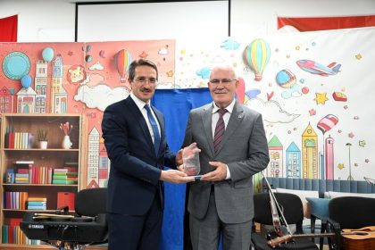 renkli-dusler-duvar-projesi-cocuklarin-hayatina-renk-katti