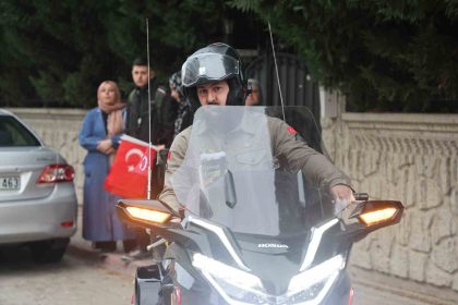 tam-3-bin-707-kilometre-motosikletle-umreye-gitmek-icin-yola-cikti