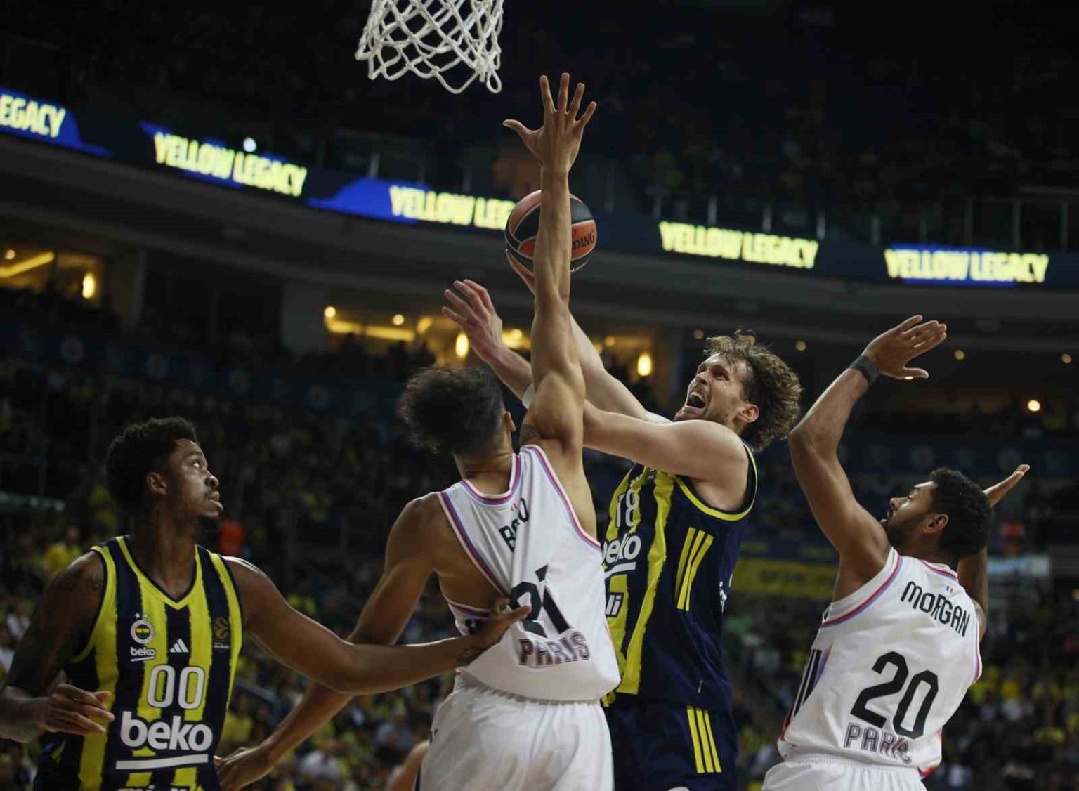 thy-euroleague-fenerbahce-96-paris-basketbol-77