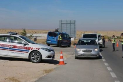 uyusturucu-madde-etkisinde-direksiyon-basina-gecti-47-bin-lira-ceza-kesildi