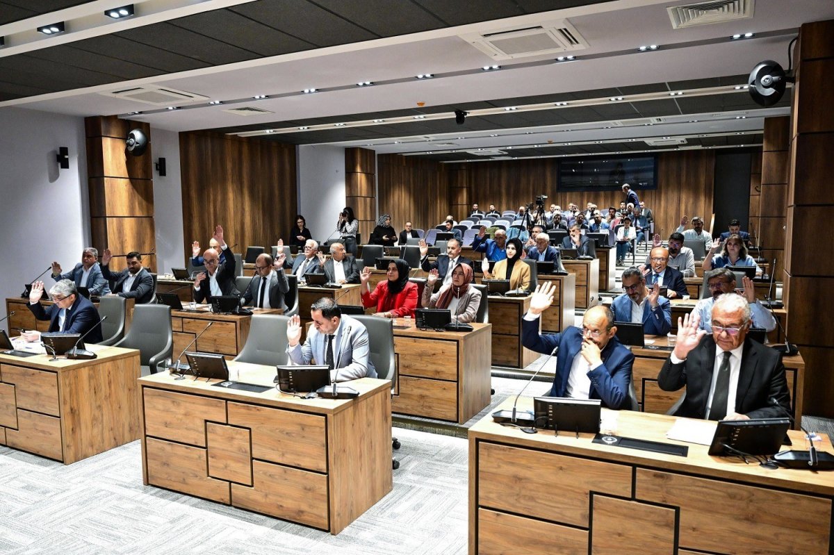 yesilyurt-belediye-meclisinden-diyanete-25-yillik-tahsis