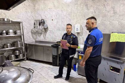 zabita-ve-saglik-ekipleri-ortak-denetim-yapti