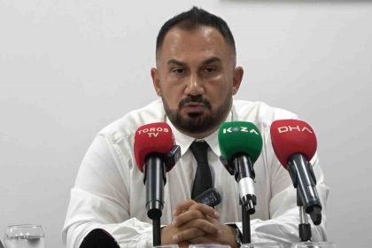 adanaspor-teknik-direktoru-yuksel-yesilova-kimse-elini-tasin-altina-koymadi-maclara-aglayarak-cikiyoruz