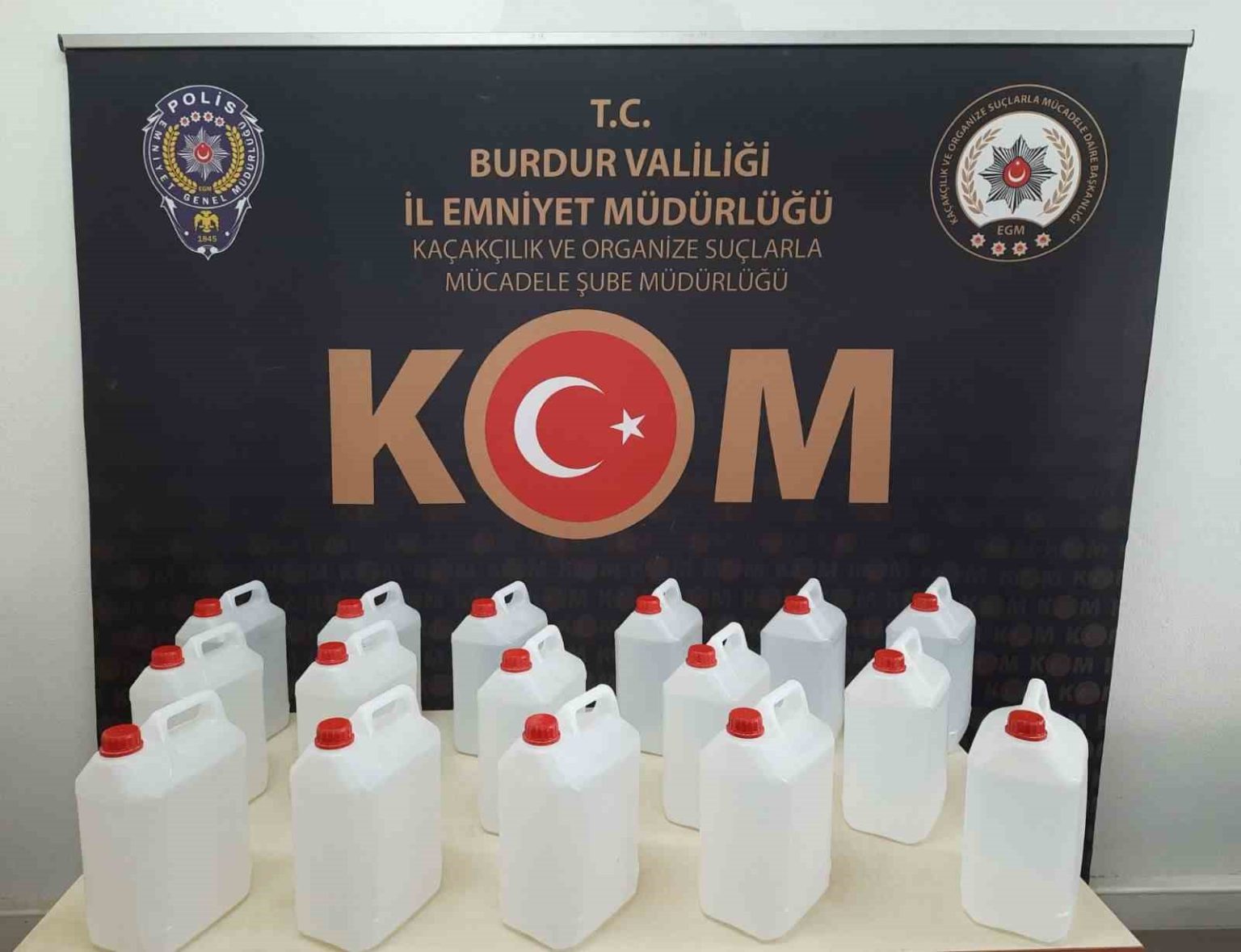 burdurda-binlerce-kacak-urun-ele-gecirildi