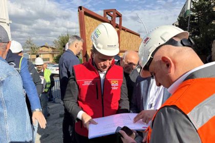 buyukcekmecede-47-yillik-deprem-riskli-sitede-kentsel-donusum-calismasi