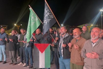 erzincanda-filistine-destek-cumhuriyet-meydaninda-dualar-edildi