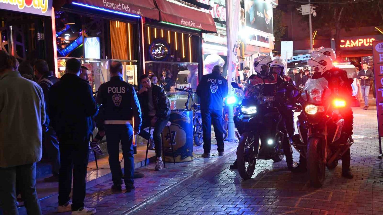 eskisehir-emniyetinden-500-polis-ile-genis-capli-uygulama