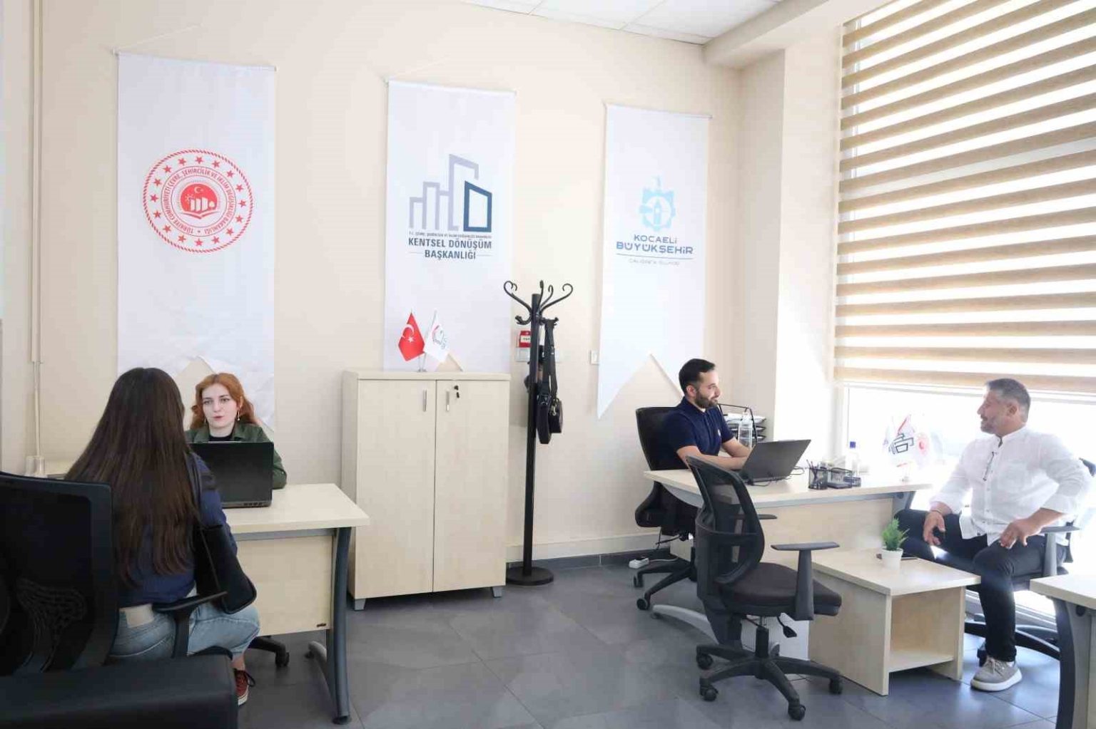 evini-yenilemek-isteyen-ofislere-kosuyor