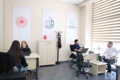 evini-yenilemek-isteyen-ofislere-kosuyor