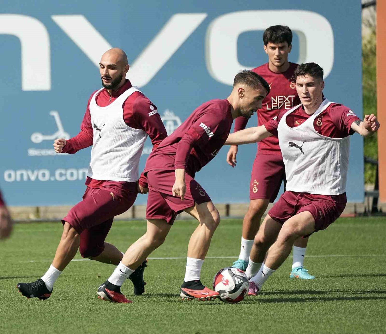galatasaray-besiktas-derbisinin-hazirliklarina-basladi